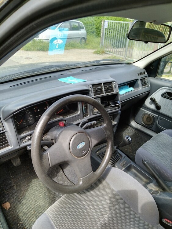 Ford Siera 96.000 km 2.000 € Berlin 10178