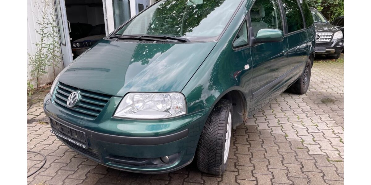 VW Sharan 140.629 km 5.950 &euro; Berlin 12349