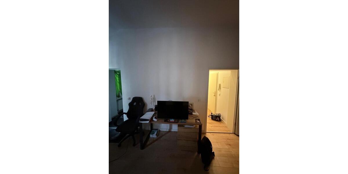 Wohnung in Potsdam (Zeppelinstraße) abzugeben – inkl. Einbauküche 1 zimmer