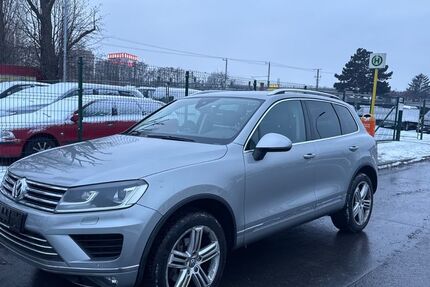 VW Touareg 224.193 km 12.499 &euro; Berlin 13597