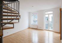 Helle 2-Zimmer-MaisonetteWohnung im Zentrum der Stadt und in ruhiger Seitenstraße