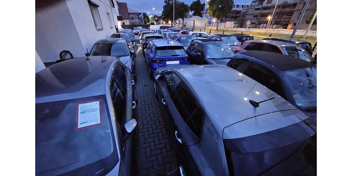 Gewerbefläche mit Büro zimmer