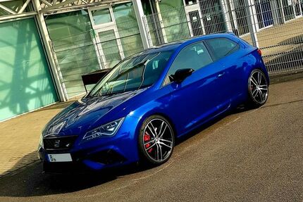 Seat Leon 85.000 km 22.990 &euro; Berlin 12689