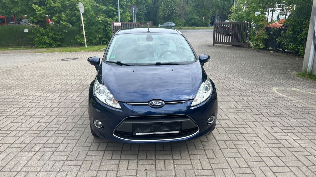Ford Fiesta 124.563 km 4.499 &euro; Berlin 12349