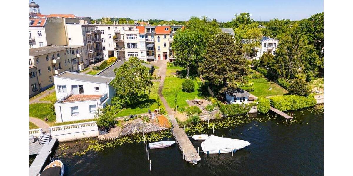 Ein Juwel am Wasser mit privatem Bootsliegeplatz 5 zimmer