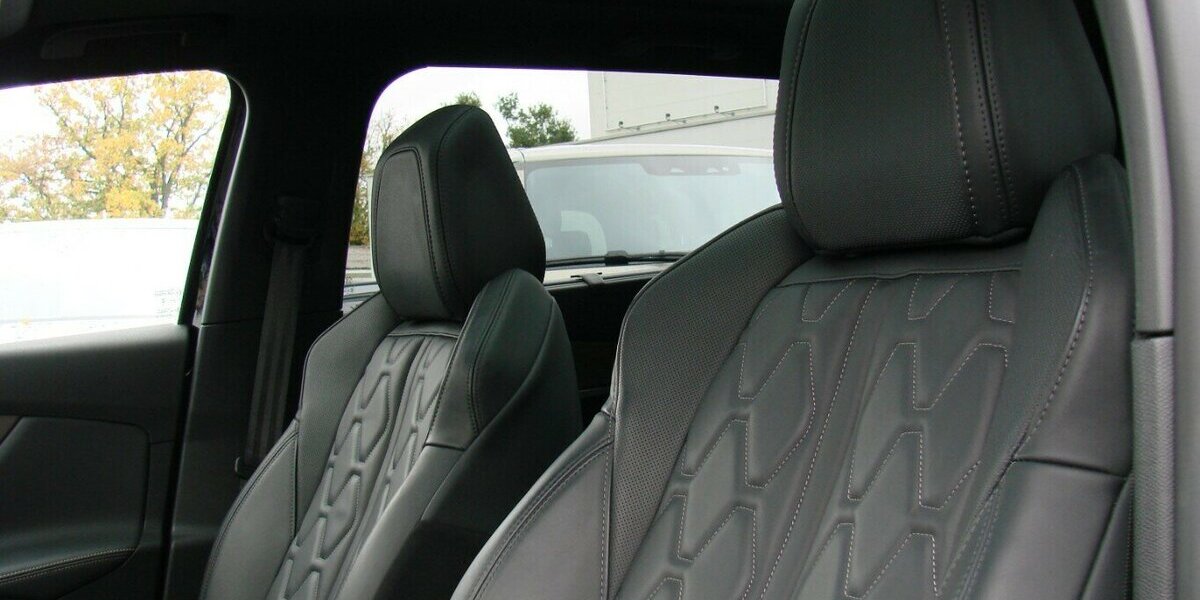 Peugeot 5008 1.2 PureTech 130, GT-Line Leder ACC Navi Pano 30.873 km 27.980 &euro; Falkensee 14612