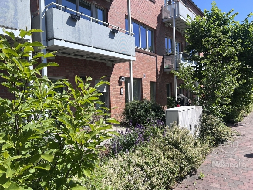 IDYLLE PUR! MODERN AUSGESTATTETE Terrassenwohnung MITTEN IM MALERISCHEN BAUDENKMAL!