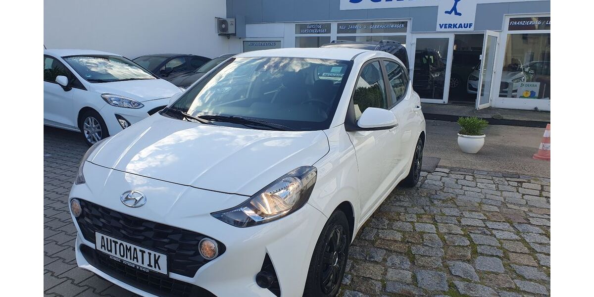 Hyundai i10 31.600 km 14.490 &euro; Potsdam 14469