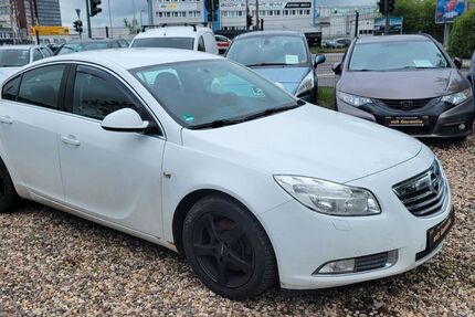 Opel Insignia 277.705 km 3.300 &euro; Potsdam 14480