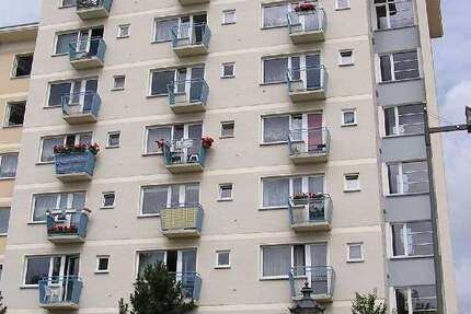 Wohnung zum Mieten in Brandenburg an der Havel 142,26 € 24.36 m²