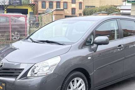 Toyota Verso 91.144 km 10.980 &euro; Berlin 13409