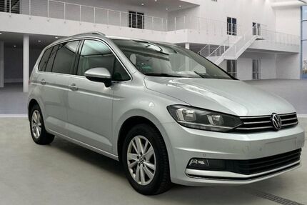 VW Touran 126.069 km 19.799 &euro; Mahlow 15831