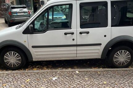 Ford Tourneo Connect 93.800 km 3.700 &euro; Berlin 12045