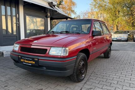 Opel Corsa 113.596 km 3.000 &euro; Berlin 13127