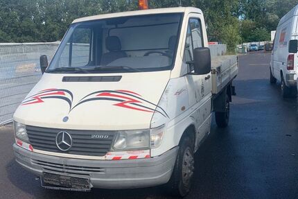 Mercedes-Benz Sprinter 202.000 km 3.399 &euro; berlin 13089