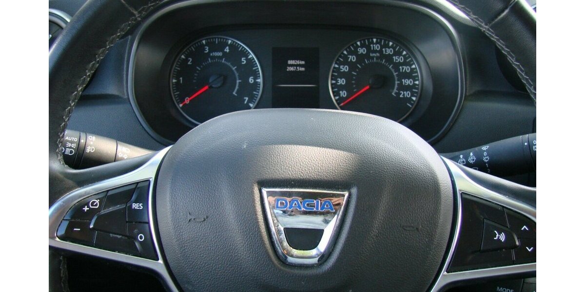 Dacia Duster II 1.5DCi Prestige 360° Navi Leder Kamera 88.826 km 14.980 € Falkensee 14612