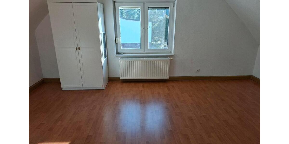 Doppelhaushälfte Berlin Mitte - 4 Zimmer, 100 m&sup2;, 850&euro; | Angebot:25614505