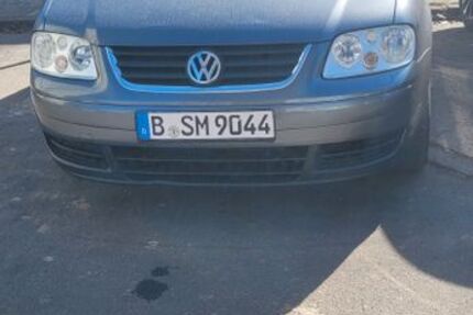 VW Touran 402.000 km 1.200 &euro; Berlin 12487