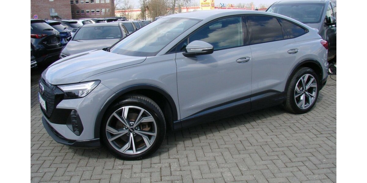 Audi Q4 e-tron Advanced Sportback LED ACC Spurhalteassi 30.452 km 29.980 &euro; Falkensee 14612
