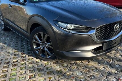 Mazda CX-3 169.347 km 14.999 € Berlin 12277
