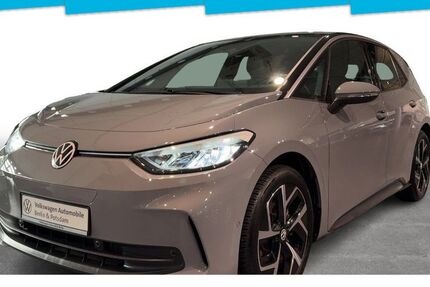 VW ID.3 4.690 km 28.870 &euro; Berlin 12099