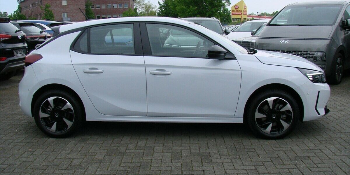 Opel Corsa-e e Edition Long Range Totwinkel Volldigital 1.999 km 24.980 &euro; Falkensee 14612
