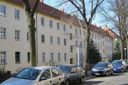Frisch renovierte 3-Zimmer in Berlin Neu-Westend komplett eingerichtet