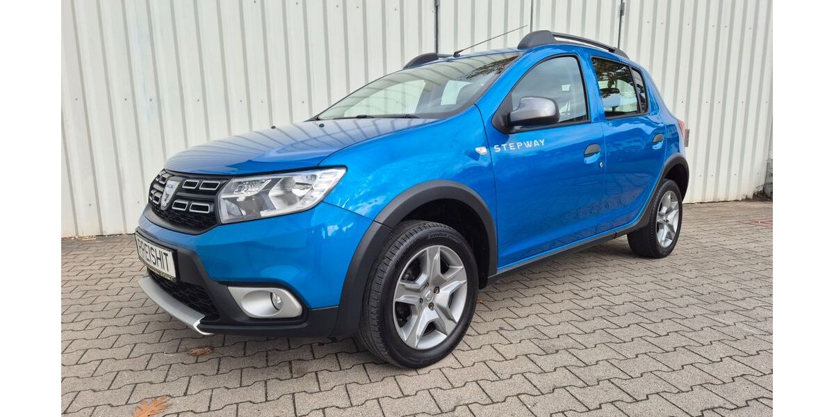 Dacia Sandero 108.000 km 7.999 € Berlin 13125