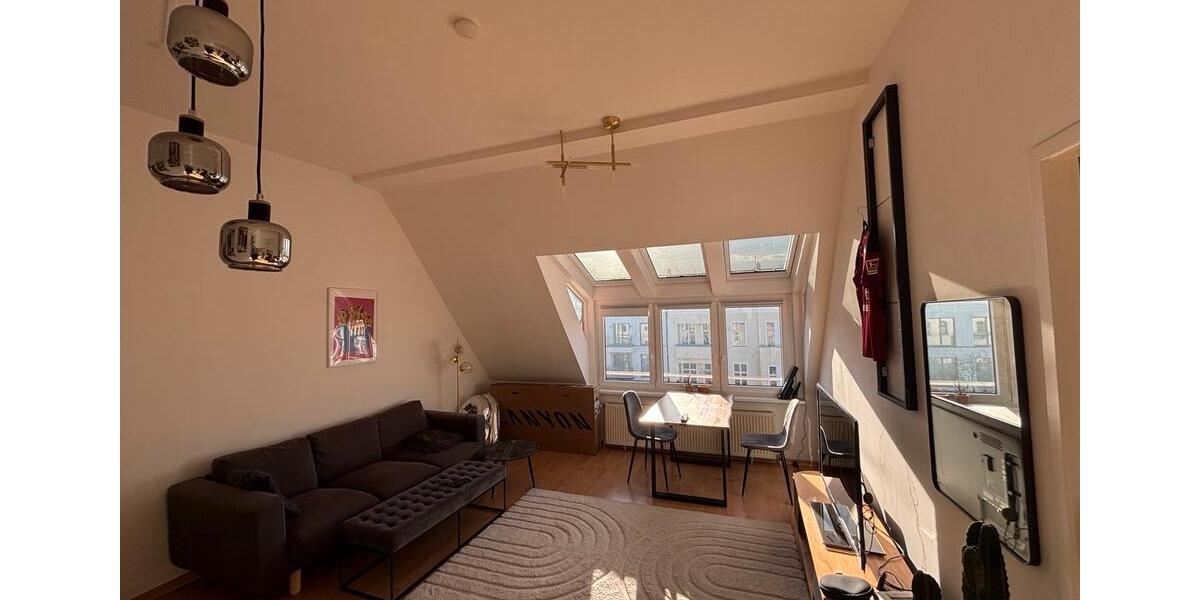Dachgeschoßwohnung Berlin Charlottenburg-Wilmersdorf - 2 Zimmer, 55 m&sup2;, 1.400&euro; | Angebot:26358163