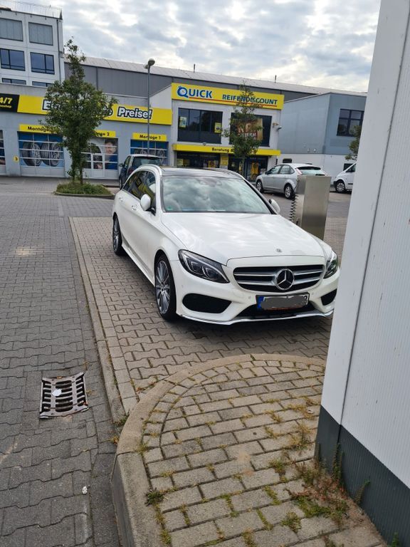 Mercedes-Benz C 250 127.000 km 22.999 € Berlin 13089