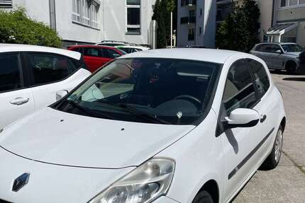 Renault Clio 83.000 km 3.200 &euro; Berlin 13347