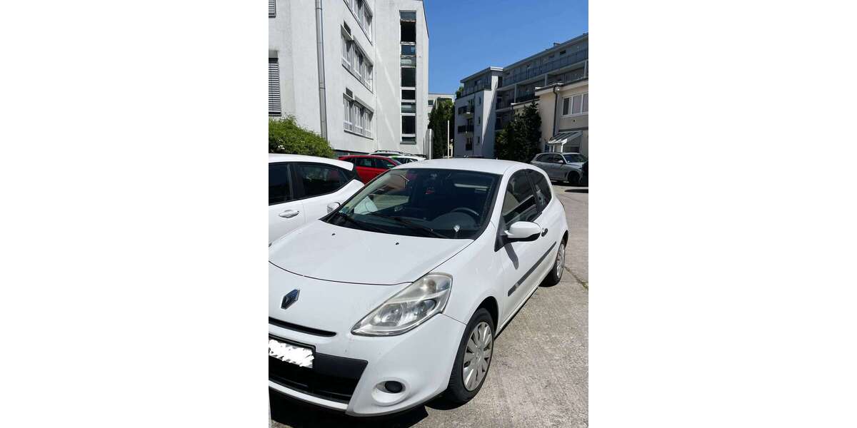 Renault Clio 83.000 km 3.200 &euro; Berlin 13347