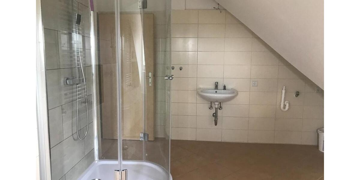 Dachgeschoßwohnung Trebbin - 4 Zimmer, 121 m&sup2;, 1.209&euro; | Angebot:24638088