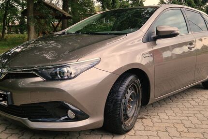 Toyota Auris 97.500 km 13.800 &euro; Beelitz 14547