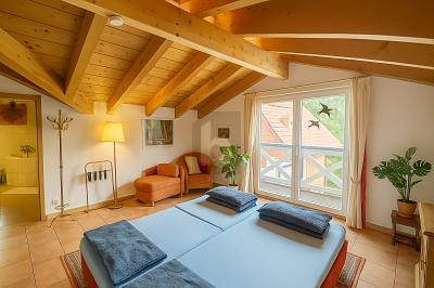 TRAUMHAFTES WOHNDOMIZIL IN FALKENSEE MIT RENDITE - Zweifamilienhaus Falkensee | Angebot:26302050