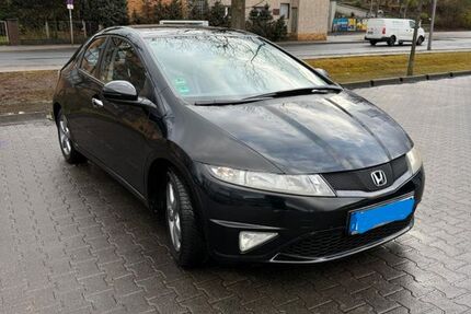 Honda Civic 126.000 km 6.790 &euro; Berlin 13437