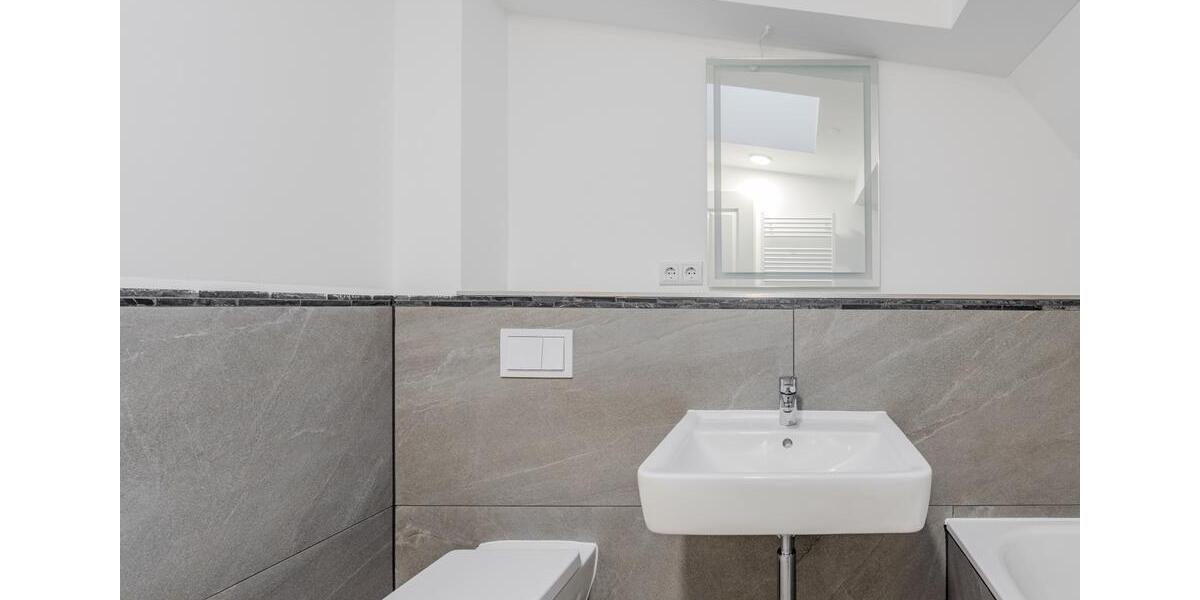 Dachgeschoßwohnung Berlin Steglitz-Zehlendorf - 3 Zimmer, 91 m&sup2;, 650.000&euro; | Angebot:27681065