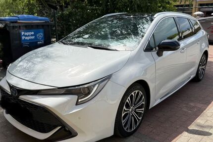 Toyota Corolla 89.000 km 18.900 &euro; Berlin 13409