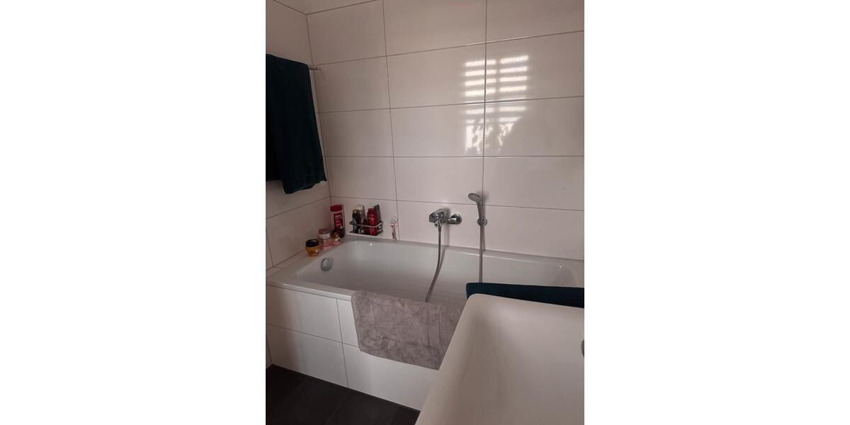 Etagenwohnung Nauen - 4 Zimmer, 101 m&sup2;, 1.500&euro; | Angebot:27637296