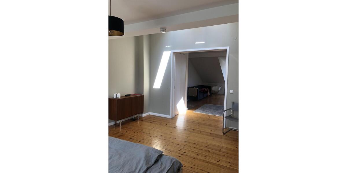 Dachgeschoßwohnung Berlin Neukölln - 2 Zimmer, 70 m&sup2;, 1.050&euro; | Angebot:26250553