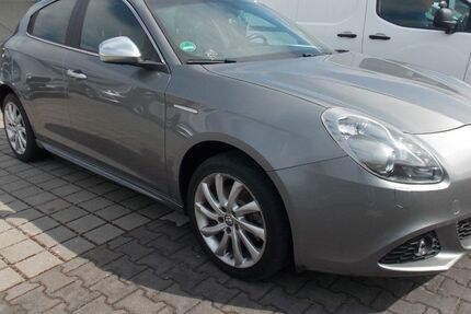 Alfa Romeo Giulietta 100.000 km 7.990 &euro; Mahlow 15831