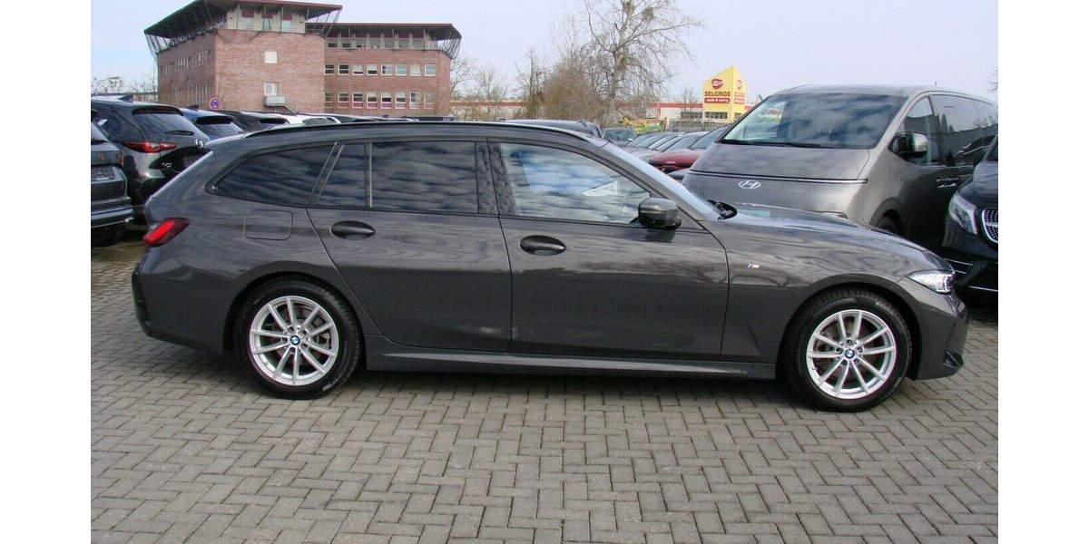 BMW 320 M-Sport xDrive ShadowLine 360º AHK LED HiFi 15.432 km 42.980 &euro; Falkensee 14612