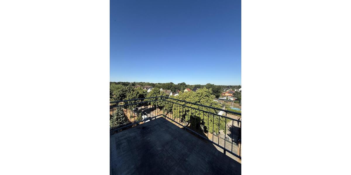 Platz & Weitblick: 4-Zi-Penthouse (111 m²) mit Balkon & Stellplatz – zentral in Ludwigsfelde 4 zimmer