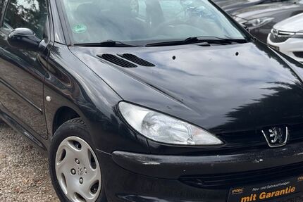 Peugeot 206 132.000 km 1.490 € Berlin 13127