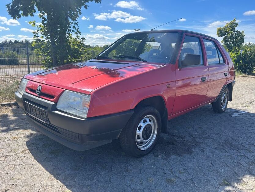 Skoda Favorit 94.568 km 3.999 € Brück 14822