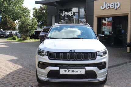 Jeep Compass 45.000 km 32.890 € Potsdam 14482