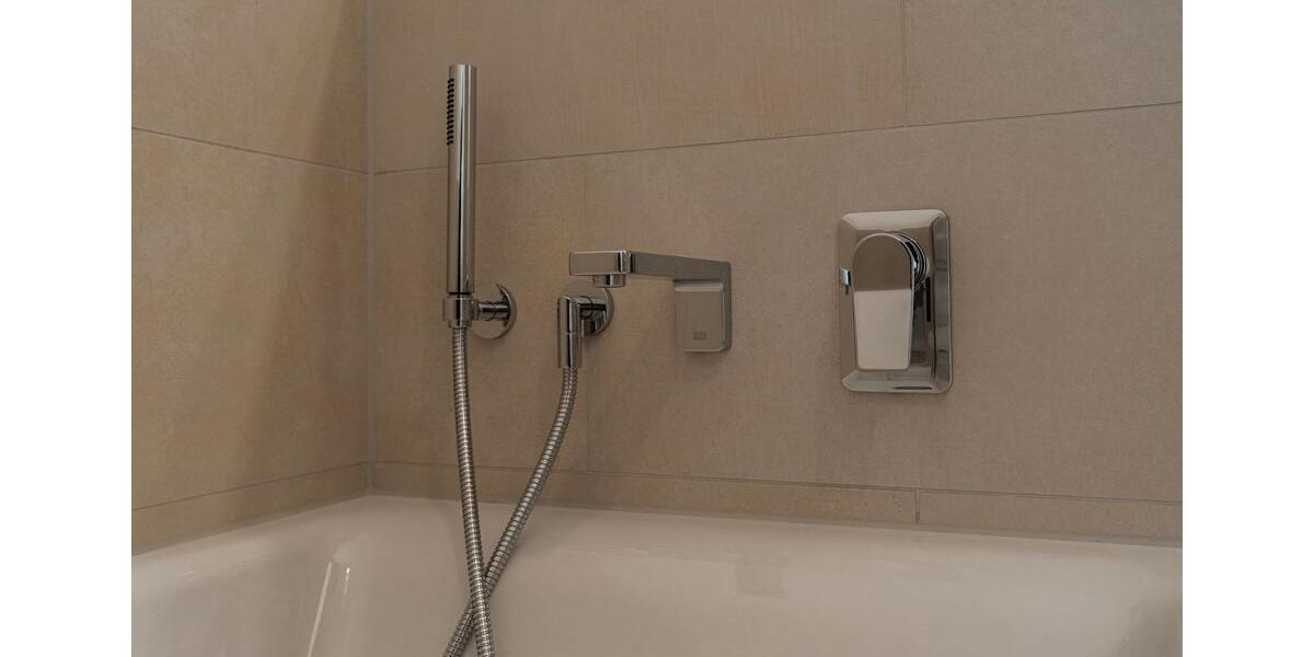 Etagenwohnung Berlin Tempelhof-Schöneberg - 2 Zimmer, 73 m&sup2;, 1.950&euro; | Angebot:26252031