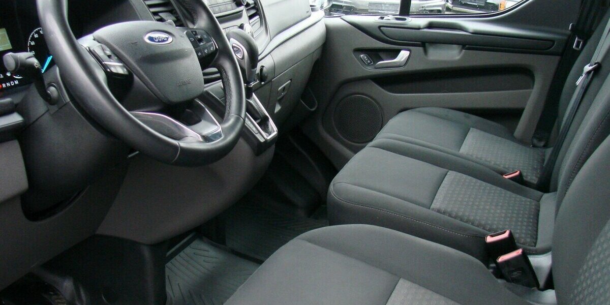 Ford Transit Custom Titanium 320 L2 H2 Behindertengerec 46.628 km 39.990 &euro; Falkensee 14612