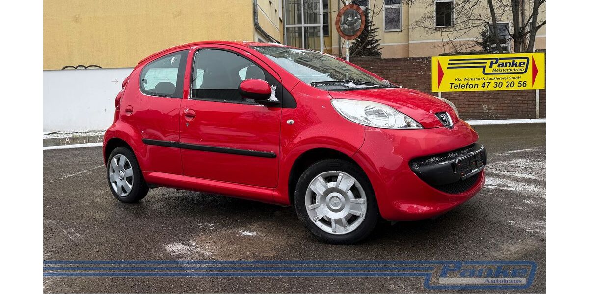 Peugeot 107 140.497 km 2.990 &euro; Berlin - Pankow 13187