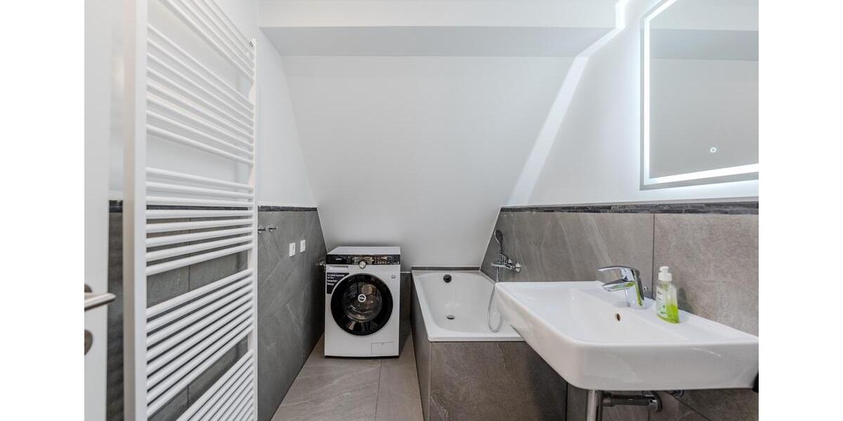 Dachgeschoßwohnung Berlin Steglitz-Zehlendorf - 3 Zimmer, 88 m&sup2;, 620.000&euro; | Angebot:27681064